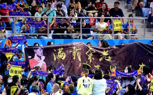 体育圈饭圈,激情燃烧的岁月